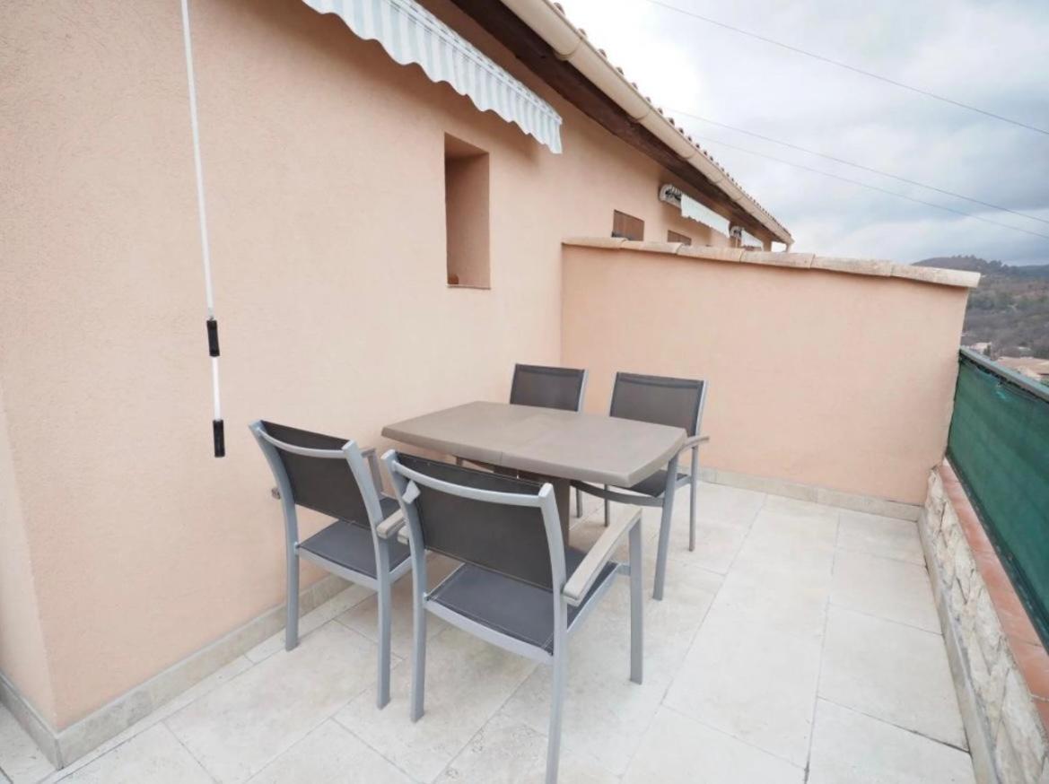 Studio Meuble Avec Terrasse Greoux-les-Bains Ngoại thất bức ảnh